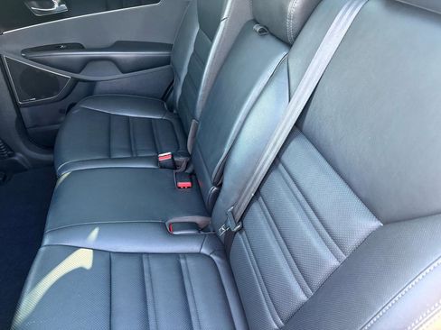 Used 2019 Kia Sorento SX w/ SX Touring Package image 34