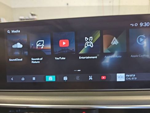 Used 2025 Kia K5 GT-Line w/ GT-Line Premium Package FWD image 21