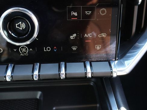 Certified 2025 GMC Acadia Elevation image 32