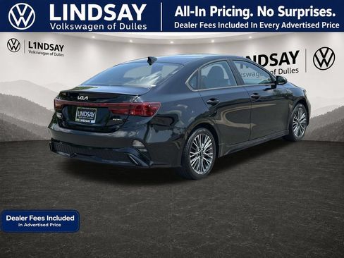 Used 2023 Kia Forte GT-Line w/ GT-Line Premium Package FWD image 7