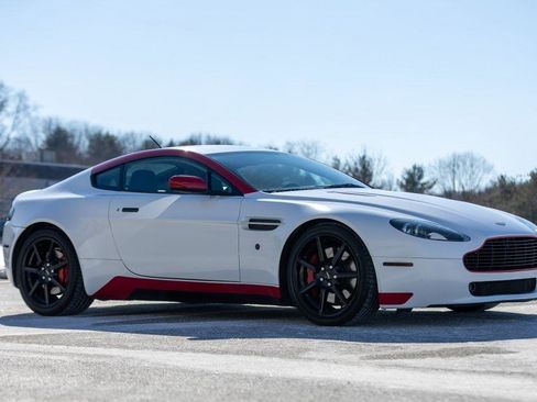 Used 2006 Aston Martin V8 Vantage Coupe image 38