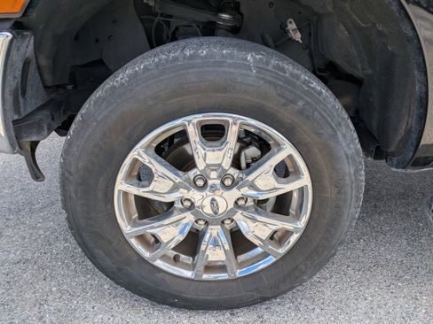 Used 2020 Ford Ranger Lariat w/ Equipment Group 501A Mid image 11