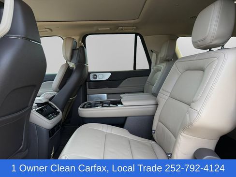 Used 2023 Lincoln Navigator L Reserve AWD/4WD image 11