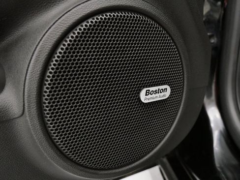 Used 2015 Chevrolet Camaro ZL1 image 16