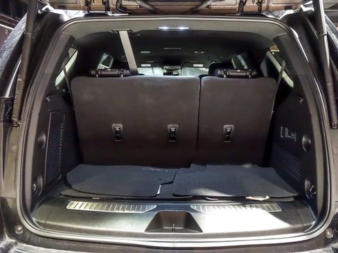 Used 2025 GMC Yukon Denali image 30