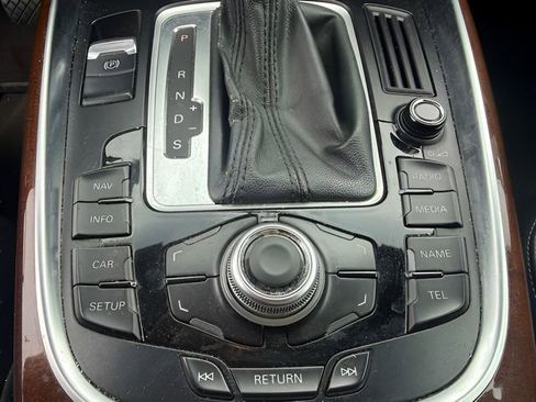 Used 2010 Audi Q5 3.2 Premium AWD/4WD image 18