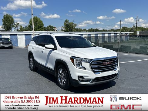 Used 2022 GMC Terrain SLT FWD image 1