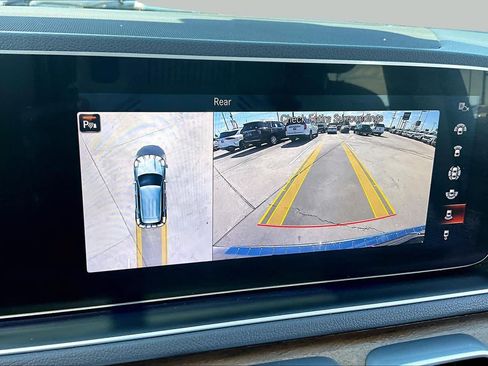 Used 2020 Mercedes-Benz GLE 350 w/ Premium Package image 27