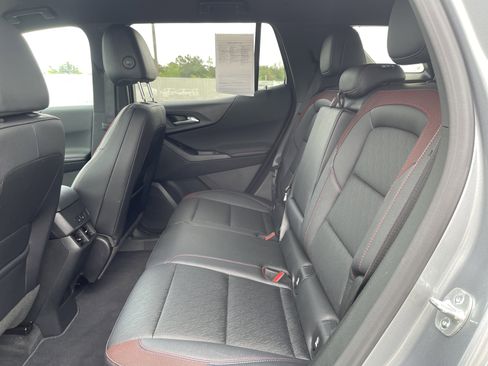 Used 2026 Chevrolet Equinox RS w/ Convenience Package III image 38