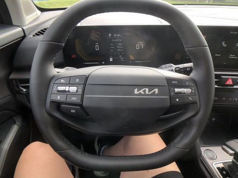 New 2026 Kia Sportage EX image 14