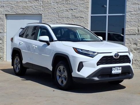 Used 2024 Toyota RAV4 XLE w/ Convenience Package AWD/4WD image 3