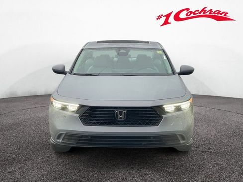 Used 2025 Honda Accord EX-L image 2