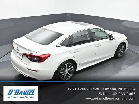 Used 2022 Honda Civic Touring image 18