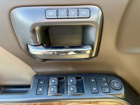 Used 2018 GMC Sierra 1500 SLT image 12