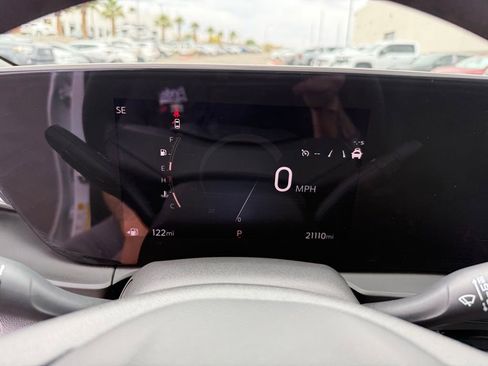 Certified 2025 Buick Envista Preferred image 23