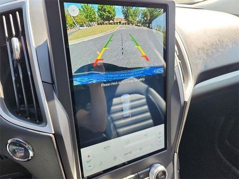 Used 2023 Ford Edge SEL image 15