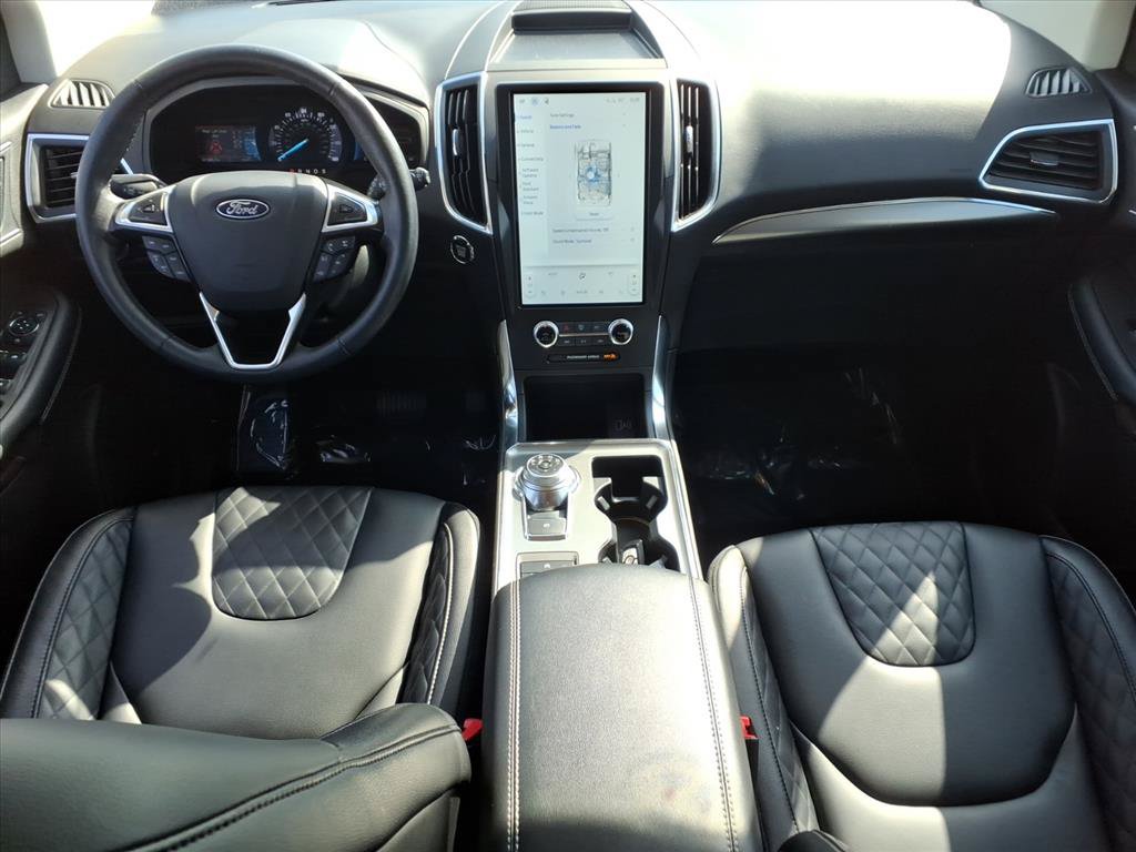 Used 2024 Ford Edge Titanium AWD/4WD image 9