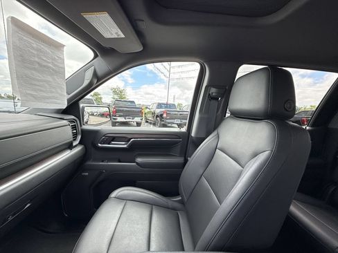 Used 2024 GMC Sierra 1500 SLT w/ SLT Premium Plus Package AWD/4WD image 31