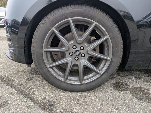 Used 2023 Land Rover Range Rover Velar R-Dynamic S image 21