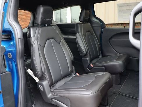 New 2026 Chrysler Pacifica Select w/ S Appearance Package FWD image 50