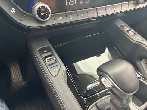 Used 2020 Kia Telluride EX AWD/4WD image 8