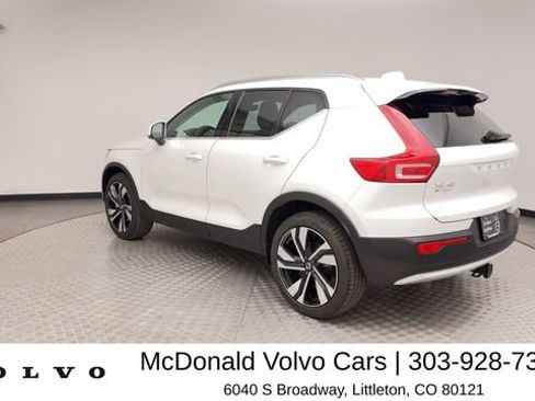 Certified 2024 Volvo XC40 B5 Plus w/ Protection Package Premier AWD/4WD image 4