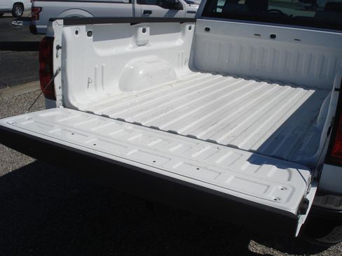 Used 2016 Chevrolet Silverado 1500 W/T w/ Trailering Package image 13