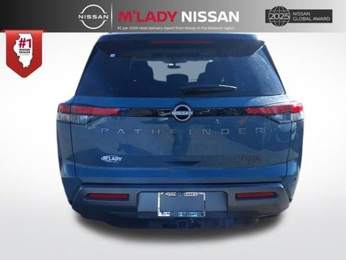 New 2026 Nissan Pathfinder Platinum image 6