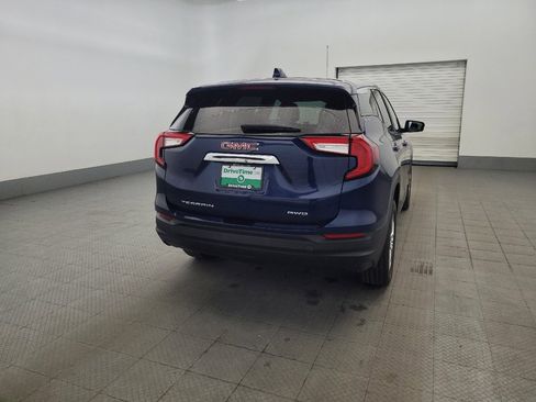 Used 2023 GMC Terrain SLE AWD/4WD image 7