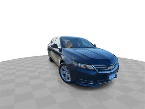 Certified 2015 Chevrolet Impala LT w/ Convenience Package image 3