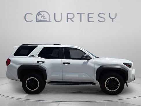 Certified 2026 Toyota 4Runner TRD Off-Road Premium AWD/4WD image 6