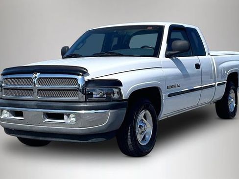 Used 1999 Dodge Ram 1500 Truck Laramie image 2