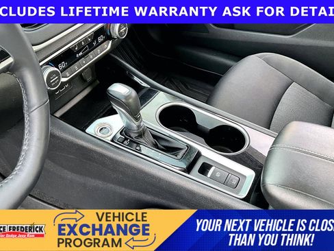 Used 2020 Nissan Altima 2.5 SV image 14