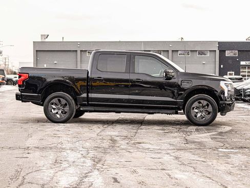 Used 2022 Ford F150 Lightning Lariat image 10