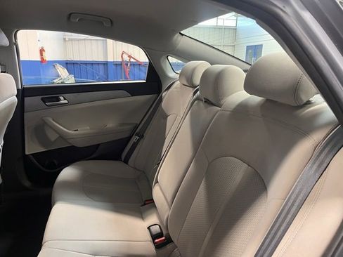 Used 2016 Hyundai Sonata SE image 18