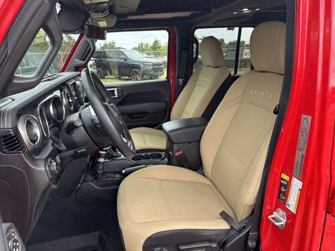 Used 2023 Jeep Wrangler Sahara w/ Safety Group image 14