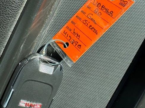 Used 2020 GMC Sierra 1500 Elevation w/ Elevation Value Package image 31