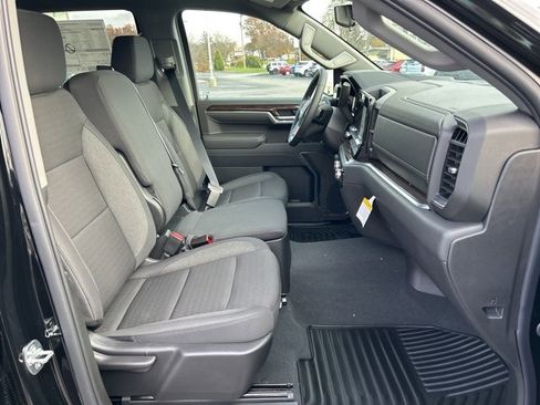 New 2026 GMC Sierra 1500 Elevation image 9