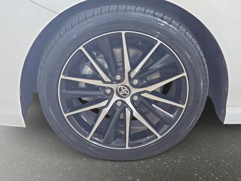 Used 2022 Toyota Camry SE FWD image 30