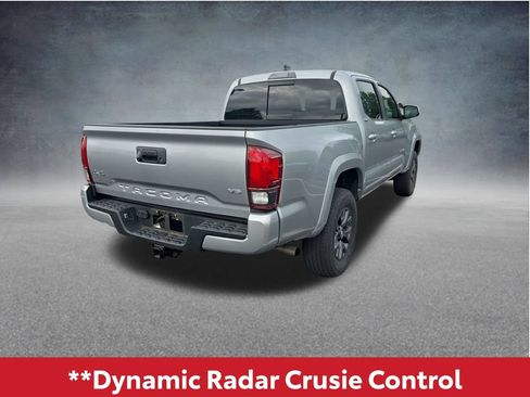 Used 2023 Toyota Tacoma SR5 w/ Technology Package AWD/4WD image 6
