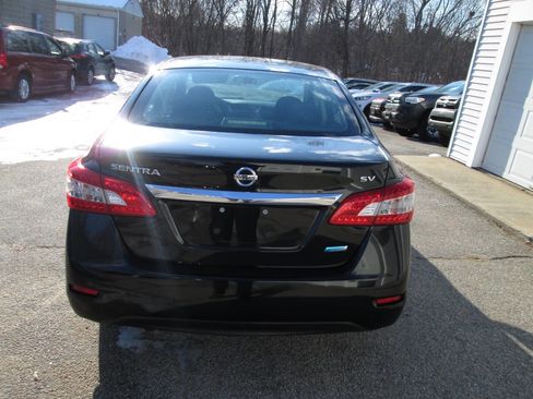 Used 2014 Nissan Sentra SV image 9