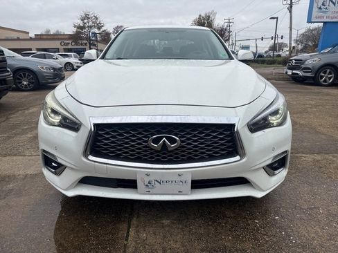 Used 2018 INFINITI Q50 Luxe w/ Essential Package (3.0T Luxe) image 2