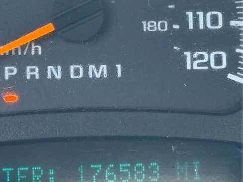 Used 2006 Chevrolet Silverado 2500 LS RWD image 10