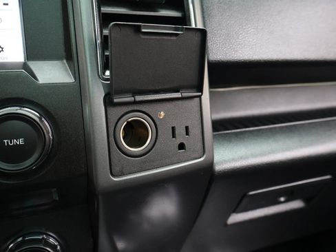 Used 2018 Ford F150 XLT w/ Equipment Group 302A Luxury AWD/4WD image 52
