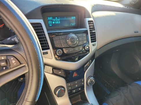 Used 2016 Chevrolet Cruze LS image 17