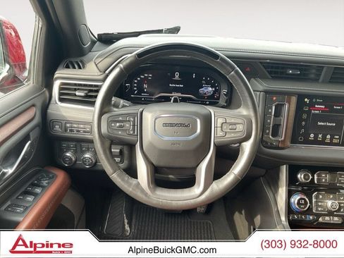 Used 2024 GMC Yukon Denali Ultimate AWD/4WD image 12