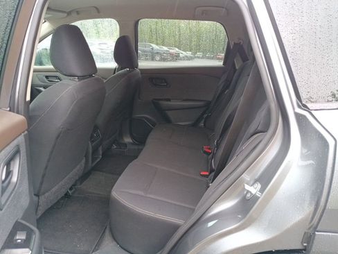 Used 2023 Nissan Rogue S FWD image 5