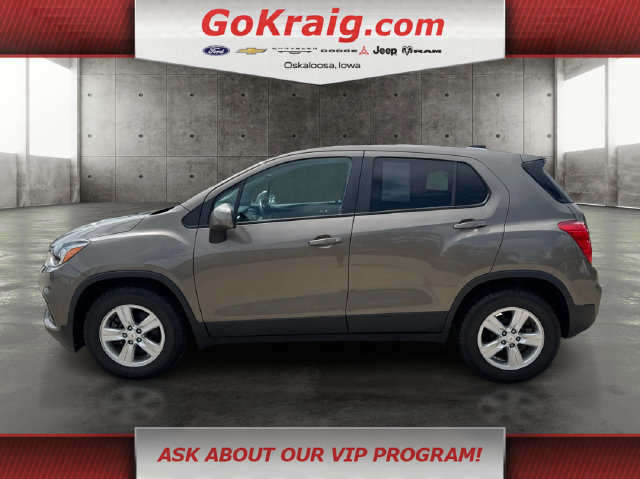 Used 2020 Chevrolet Trax LS w/ Tint and Cruise Package FWD image 8