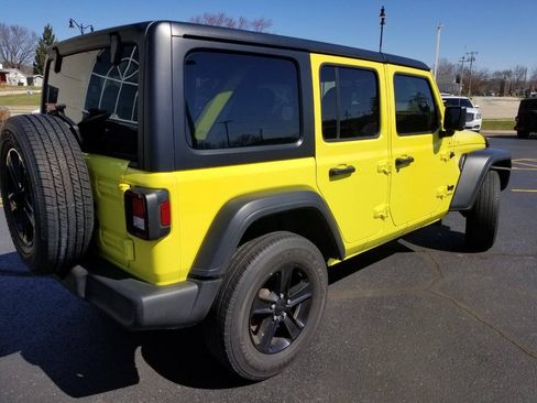 Used 2022 Jeep Wrangler Unlimited Sport AWD/4WD image 7