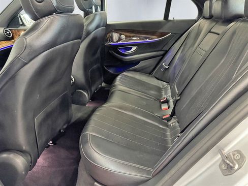 Used 2017 Mercedes-Benz E 300 4MATIC image 19